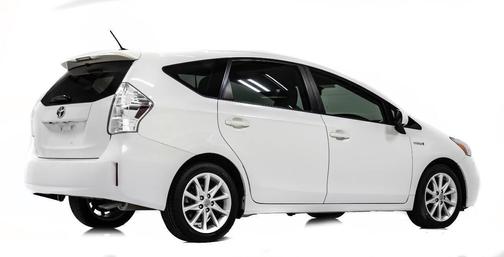 2013 Toyota Prius v Five