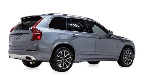 2019 Volvo XC90 T6 Momentum