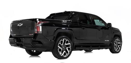 2024 Chevrolet Silverado EV RST AWD 4dr Crew Cab 5.9 ft. SB