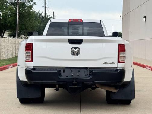 White 2022 RAM 3500 Tradesman 4x4 4dr Crew Cab 8 ft. LB DRW Pickup