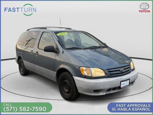 2002 Toyota Sienna LE