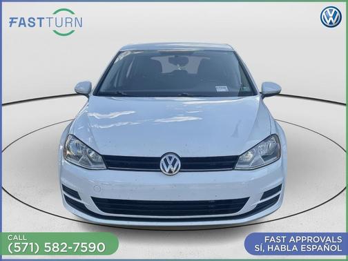 White 2015 Volkswagen Golf TDI SE 4-Door