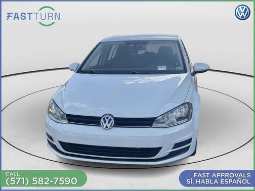 White 2015 Volkswagen Golf TDI SE 4-Door