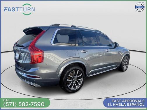 2016 Volvo XC90 T6 Momentum