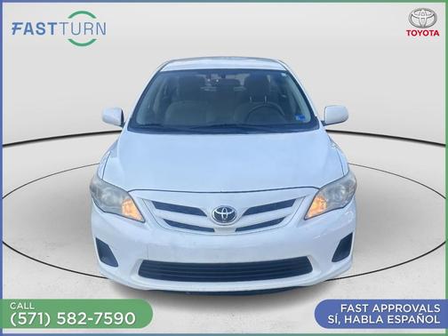 Classic Silver Metallic 2013 Toyota Corolla LE