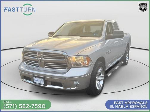 Bright Silver Metallic Clearcoat 2014 RAM 1500 SLT