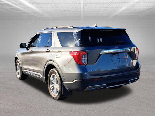Gray Metallic 2024 Ford Explorer Base