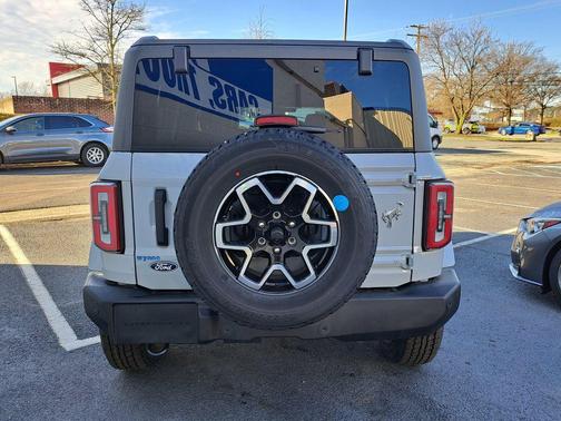 AVALANCHE GRAY 2026 Ford Bronco Outer Banks