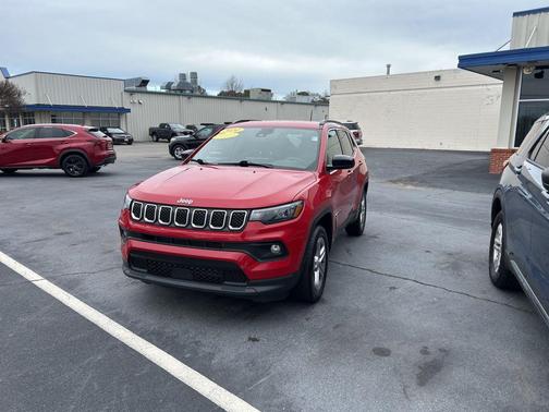 2024 Jeep Compass Latitude