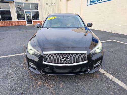 2015 INFINITI Q50 Premium
