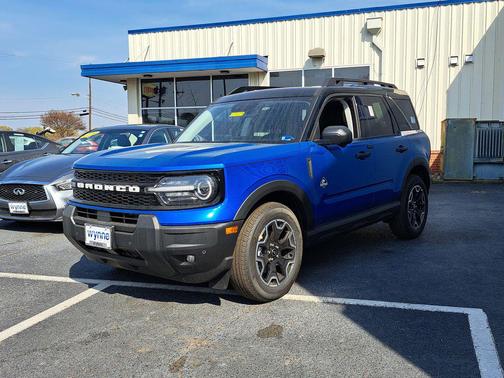 VELOCITY BLUE METALLIC 2026 Ford Bronco Sport Outer Banks