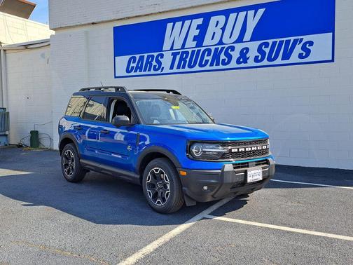 VELOCITY BLUE METALLIC 2026 Ford Bronco Sport Outer Banks