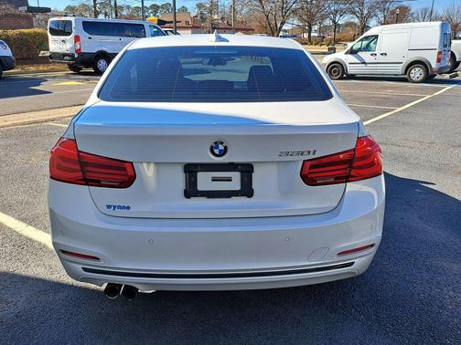 2017 BMW 330 330i