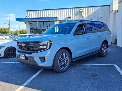 Glacier Gray Metallic Tri-Coat 2026 Ford Expedition Max Active 4x4