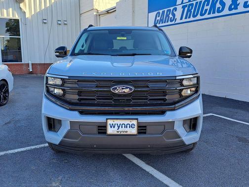 Glacier Gray Metallic Tri-Coat 2026 Ford Expedition Max Active 4x4