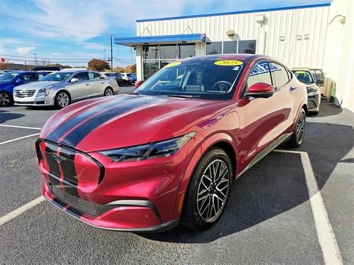 2025 Ford Mustang Mach-E Premium