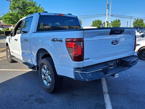 OXFORD WHITE 2024 Ford F-150 XLT