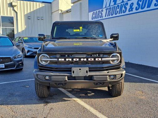 SHADOW BLACK 2026 Ford Bronco Outer Banks