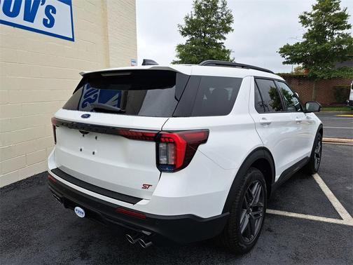 2025 Ford Explorer ST