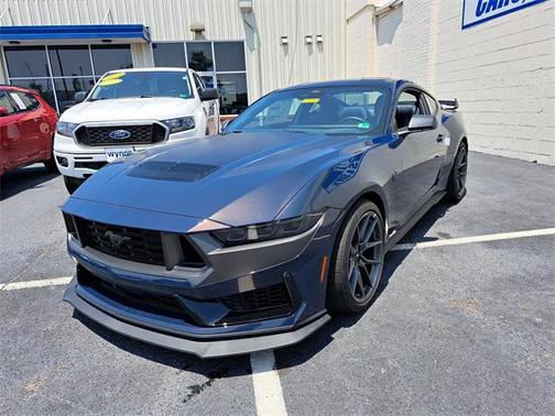 2025 Ford Mustang Dark Horse Fastback