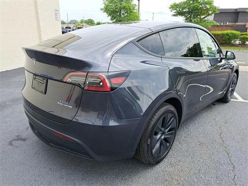 2025 Tesla Model Y Long Range Dual Motor All-Wheel Drive