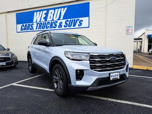 SPACE WHITE METALLIC 2026 Ford Explorer Active