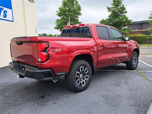 Radiant Red Tintcoat 2026 Chevrolet Colorado Z71