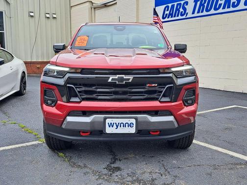 Radiant Red Tintcoat 2026 Chevrolet Colorado Z71