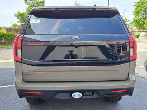 Marsh Gray 2026 Ford Expedition Tremor