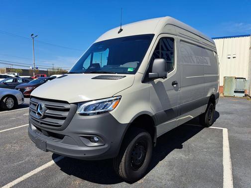 2026 Mercedes-Benz Sprinter 2500 Standard Roof