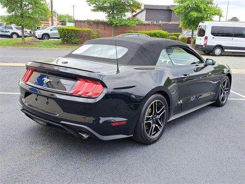 2022 Ford Mustang EcoBoost Premium