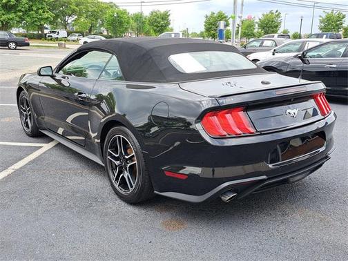 2022 Ford Mustang EcoBoost Premium