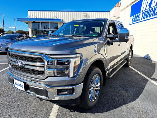 CARBONIZED GRAY METALLIC 2025 Ford F-150 Lariat