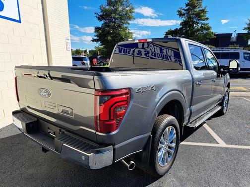 CARBONIZED GRAY METALLIC 2025 Ford F-150 Lariat