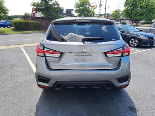 2024 Mitsubishi Outlander Sport SE