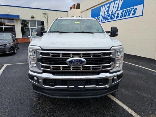 OXFORD WHITE 2025 Ford F-350 XL