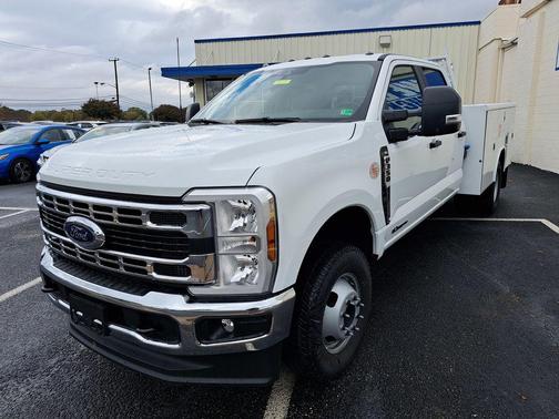 OXFORD WHITE 2025 Ford F-350 XL