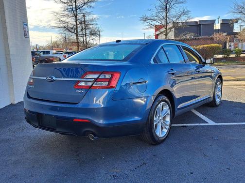 2019 Ford Taurus SEL