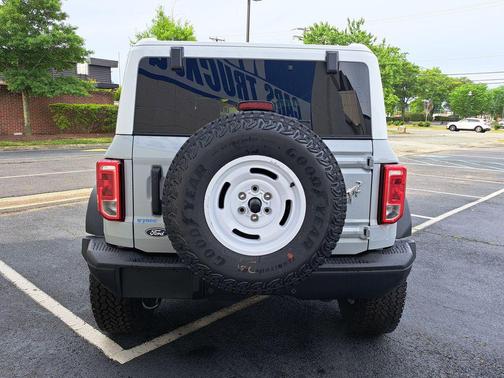 AVALANCHE GRAY 2026 Ford Bronco Heritage Edition