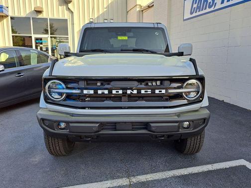 AVALANCHE GRAY 2026 Ford Bronco Outer Banks