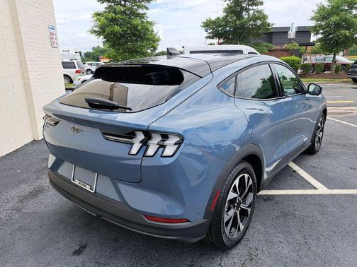 2024 Ford Mustang Mach-E Select