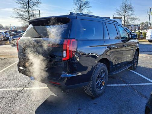 AGATE BLACK METALLIC 2026 Ford Expedition Tremor