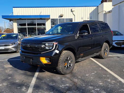 AGATE BLACK METALLIC 2026 Ford Expedition Tremor