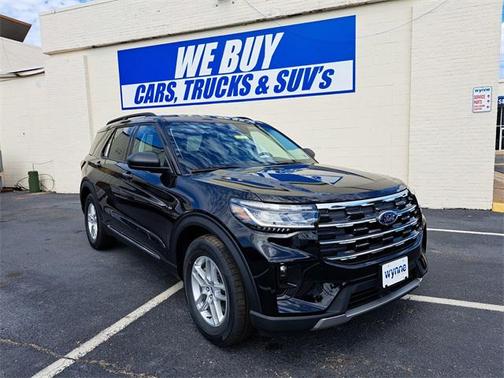 2025 Ford Explorer Active 4WD