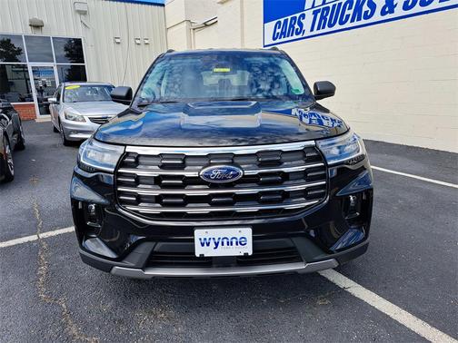 2025 Ford Explorer Active 4WD