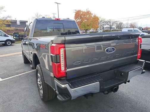 CARBONIZED GRAY 2026 Ford F-250 Lariat