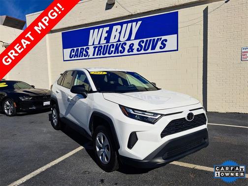 2024 Toyota RAV4 LE