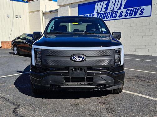 AGATE BLACK METALLIC 2025 Ford F-150 Lightning Flash