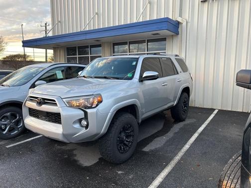 2020 Toyota 4Runner SR5