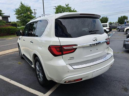 Moonstone White 2022 INFINITI QX80 Luxe